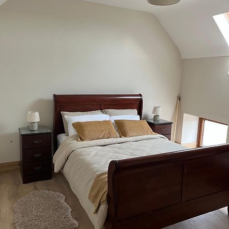 Tom Rocky'S Farmyard Villa Templemore Esterno foto