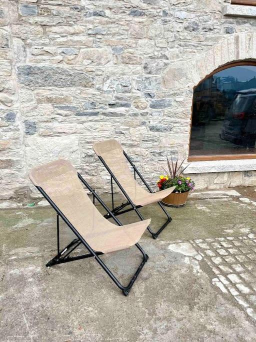Tom Rocky'S Farmyard Villa Templemore Esterno foto