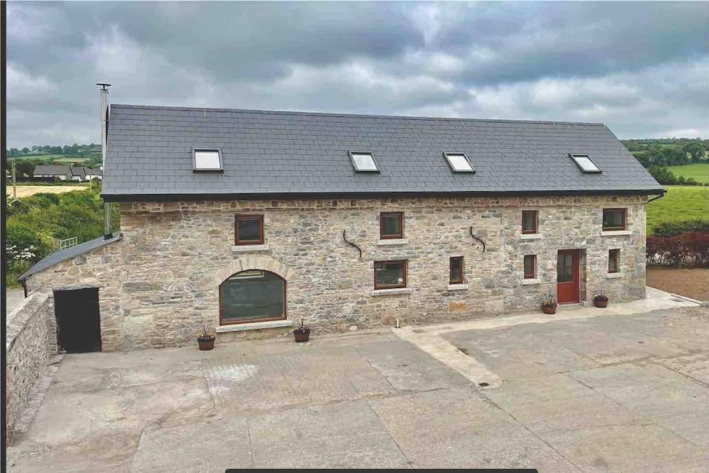 Tom Rocky'S Farmyard Villa Templemore Esterno foto
