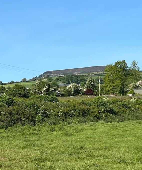 Tom Rocky'S Farmyard Villa Templemore Esterno foto