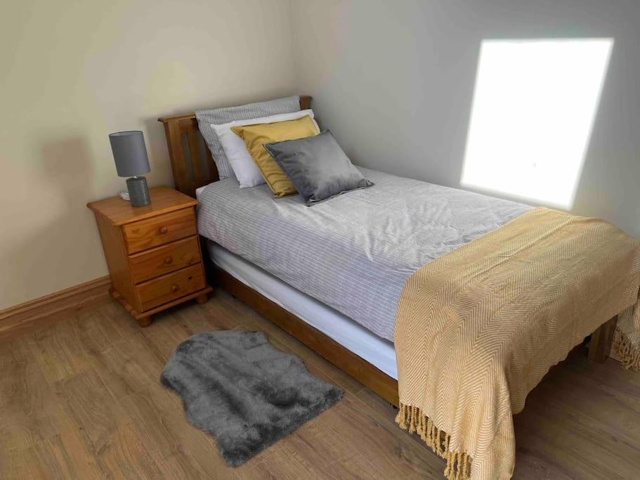 Tom Rocky'S Farmyard Villa Templemore Esterno foto