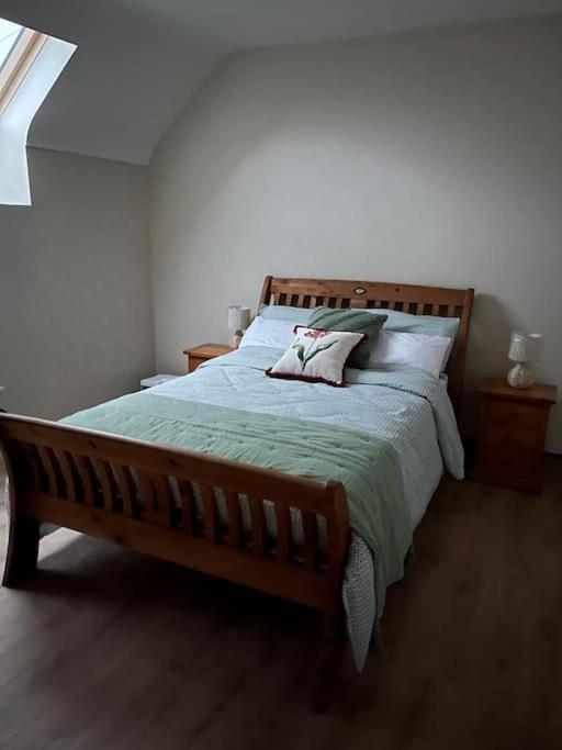 Tom Rocky'S Farmyard Villa Templemore Esterno foto